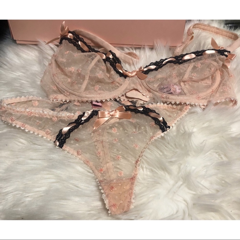 Agent Provocateur Angharad Peach Set